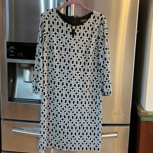 Beautiful size 6 Jessica Howard dress.